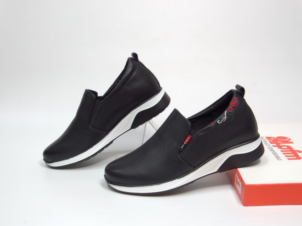 Туфли женские  KL-1811 black